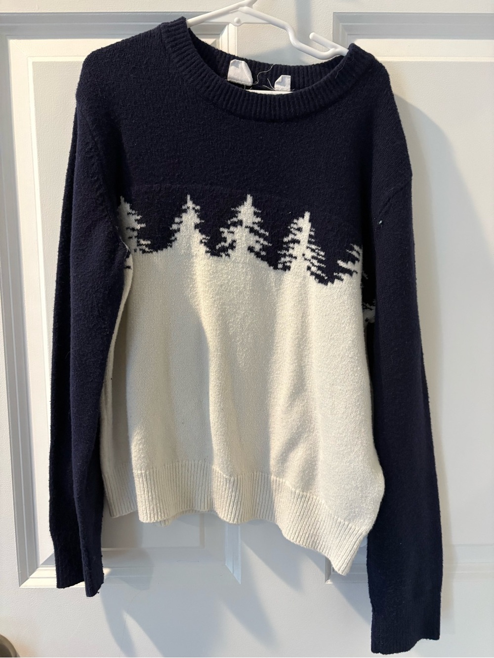 Kid’ Navy and Cream Tree-Pattern Crewneck Sweater